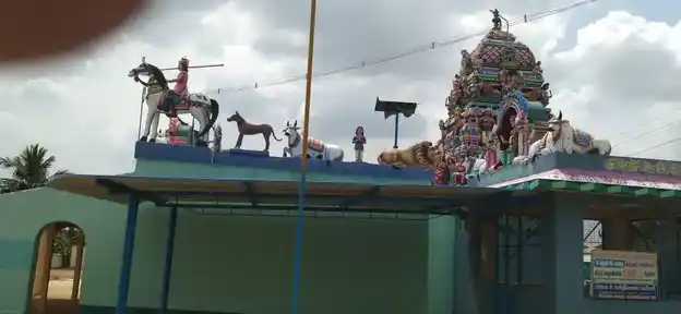 Arulmigu Maari Amman Temple, Vellakattupatty, Piranthagam - 637406 அருள்மிகு மாரியம்மன் திருக்கோயில், வெள்ளக்காட்டுப்பட்டி, பிராந்தகம் - 637406, Namakkal - Ancient Temple Architecture and History Image 6