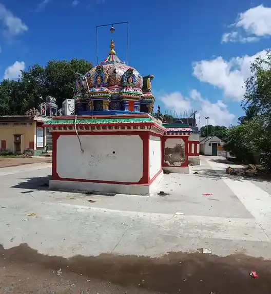Arulmigu Maari Chinnamman Temple, Kadambadi - 603104 அருள்மிகு மாரிசின்னம்மன் திருக்கோயில், கடம்பாடி - 603104, Chengalpattu - Ancient Temple Architecture and History Image 5