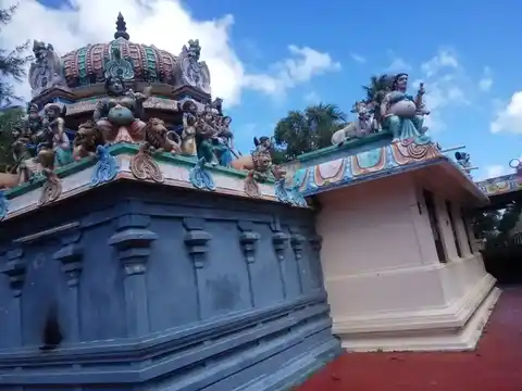 Arulmigu Maariyamman Temple, Allivilagam, Sempadthaniruppu - 609109 அருள்மிகு மாரியம்மன் திருக்கோயில், Allivilagam, Sirkazhi - 609109, Mayiladuthurai - Ancient Temple Architecture and History Image 3