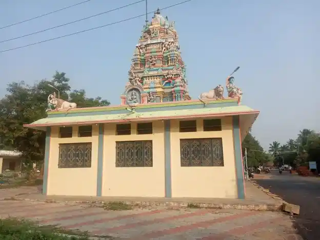 Arulmigu Maariyamman Temple, Maavayal - 614618 அருள்மிகு மாரியம்மன் திருக்கோயில், Maavayal - 614618, Pudukkottai - Ancient Temple Architecture and History Image 4