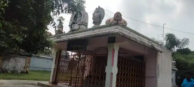 Arulmigu Maariyamman Temple, Nadukuppam - 606303 அருள்மிகு மாரியம்மன் திருக்கோயில், Nadukuppam - 606303, Viluppuram - Ancient Temple Architecture and History Image 3