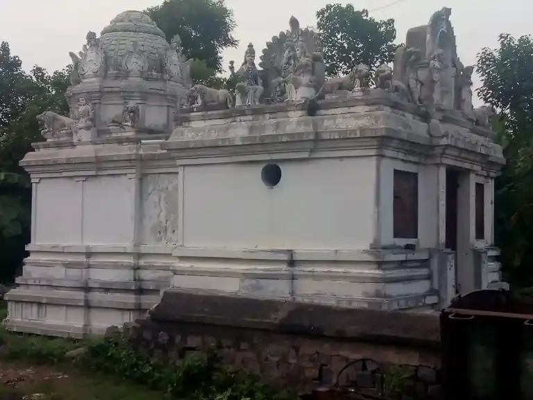 Arulmigu Maariyamman Temple, Thenper - 605654 அருள்மிகு மாரியம்மன் திருக்கோயில், Thenper - 605654, Viluppuram - Ancient Temple Architecture and History Image 2