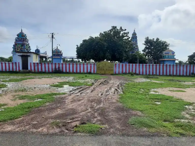 Arulmigu Maarkamudaiya Ayyanar Temple, Parakkulam - 630554 Arulmigu Maarkamudaiya Ayyanar Temple, Parakkulam - 630554, Sivagangai - Ancient Temple Architecture and History Image 4