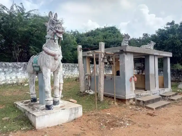 Arulmigu Maasaatthu Ayyanar Temple, Neiveli - 622203 அருள்மிகு மாசாத்து அய்யனார் திருக்கோயில், நெய்வேலி - 622203, Pudukkottai - Ancient Temple Architecture and History Image 7