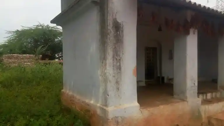 Arulmigu Maazhai Vinayagar Temple, Pazhuvanji - 621305 Arulmigu Maazhai Vinayagar Temple, Pazhuvanji - 621305, Thiruchirappalli - Ancient Temple Architecture and History Image 2