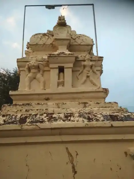 Arulmigu Madeshwaran Temple, Kempanayakkanpalyam - 638503 அருள்மிகு மாதேஸ்வர சுவாமி திருக்கோயில், Kempanayakkanpalyam - 638503, Erode - Ancient Temple Architecture and History Image 2