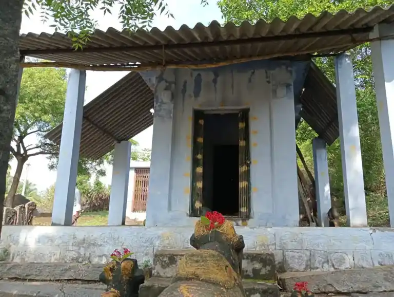 Arulmigu Madeshwaraswamy Temple, Pattukanampatti - 636905 அருள்மிகு மாதேஸ்வரசாமி திருக்கோயில், Pattukanampatti - 636905, Dharmapuri - Ancient Temple Architecture and History Image 4