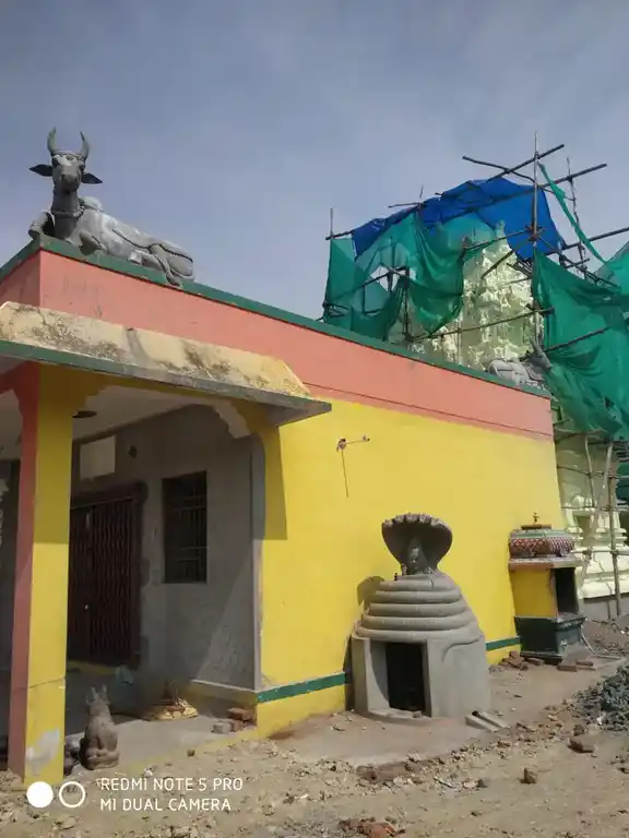 Arulmigu Madeshwaraswamy Temple, Valobireddypatty, Kongupatty - 636455 அருள்மிகு மாதேஸ்வரசுவாமி திருக்கோயில், Valobireddypatty, Kongupatty - 636455, Salem - Ancient Temple Architecture and History Image 2