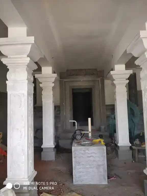 Arulmigu Madeshwaraswamy Temple, Valobireddypatty, Kongupatty - 636455 அருள்மிகு மாதேஸ்வரசுவாமி திருக்கோயில், Valobireddypatty, Kongupatty - 636455, Salem - Ancient Temple Architecture and History Image 4