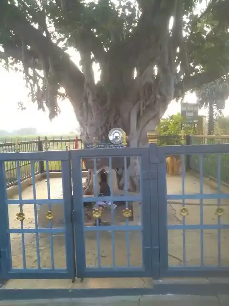 Arulmigu Madesiamman Temple, Aluthipalayam - 638104 Temple