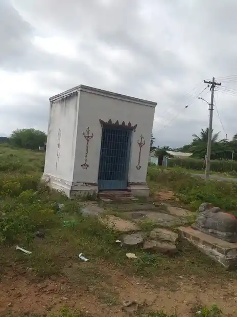 Arulmigu Madeswara Swamy Temple, Anjehalli - 636813 Arulmigu Madeswara Swamy Temple, Anjehalli - 636813, Dharmapuri - Ancient Temple Architecture and History Image 4