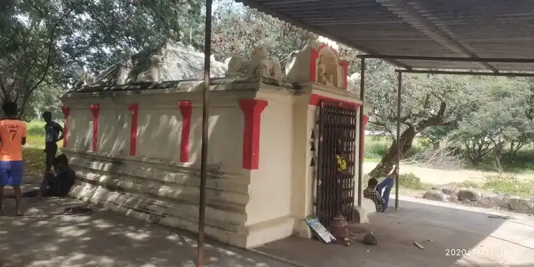 Arulmigu Madeswara Swamy Timmaraya Swamy Temple, Konangihalli - 636813 அருள்மிகு மாதேஸ்வரசாமி, திம்மராயசாமி திருக்கோயில், Konangihalli - 636813, Dharmapuri - Ancient Temple Architecture and History Image 3