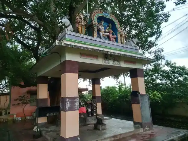 Arulmigu Madeswaramy Temple, N.Kosavampatty - 637001 அருள்மிகு மாதேஸ்வரசுவாமி திருக்கோயில், என்.கொசவம்பட்டி - 637001, Namakkal - Ancient Temple Architecture and History Image 2