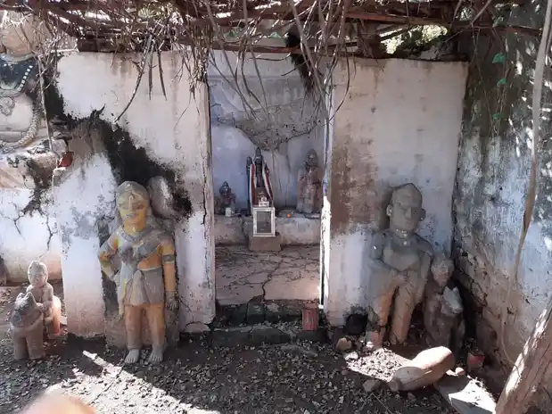 Arulmigu Madeswarar Temple, Odathurai - 638455 அருள்மிகு மாதேஸ்வரசுவாமி திருக்கோயில், Odathurai - 638455, Erode - Ancient Temple Architecture and History Image 4