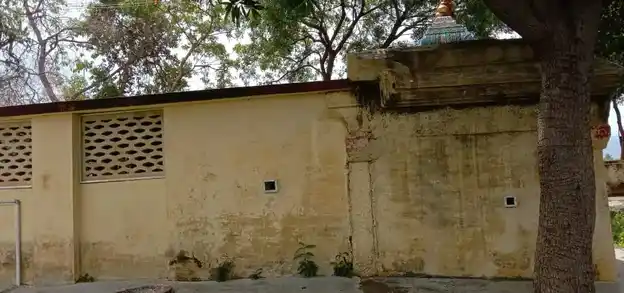 Arulmigu Madhan Thambiran Swamy Temple, Village Outer, Kallidaikurichi - 627416 அருள்மிகு மாடன் தம்பிரான் சுவாமி திருக்கோயில், Village Outer, Kallidaikurichi - 627416, Tirunelveli - Ancient Temple Architecture and History Image 2