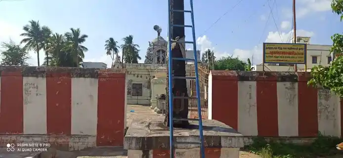 Arulmigu Madhana Gopala Swamy Temple, Near Panchayathu Office, Periyari - 636101