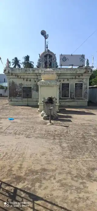 Arulmigu Madhana Gopala Swamy Temple, Near Panchayathu Office, Periyari - 636101 அருள்மிகு மதனகோபாலசுவாமி திருக்கோயில், பஞ்சாயத்து அலுவலகம் அருகில், பெரியேரி - 636101, Salem - Ancient Temple Architecture and History Image 2