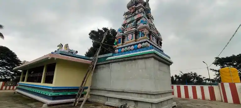 Arulmigu Madhanagiri Muneeswarar Temple, Thandarai - 635107