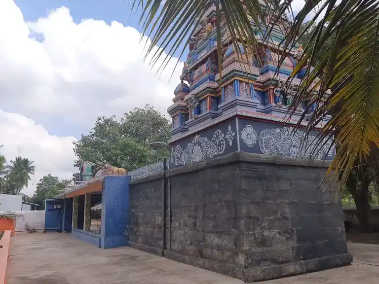 Arulmigu Madhankiyamman Templ, Karavazhimadhapoor - 641668 அருள்மிகு மாதங்கியம்மன் திருக்கோயில், Karavazhimadhapoor - 641668, Coimbatore - Ancient Temple Architecture and History Image 4