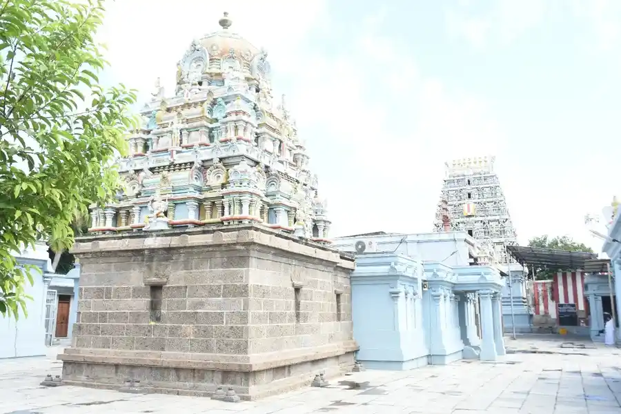 Arulmigu Madhava Perumal Temple, Mylapore, Chennai - 600004 அருள்மிகு மாதவப்பெருமாள் திருக்கோயில், மயிலாப்பூர், சென்னை - 600004, Chennai - Ancient Temple Architecture and History Image 5