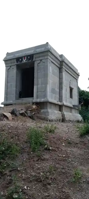 Arulmigu Madhavaperumal Temple, Kumarakudi - 621005 அருள்மிகு மாதவப்பெருமாள் திருக்கோயில், Kumarakudi - 621005, Thiruchirappalli - Ancient Temple Architecture and History Image 2