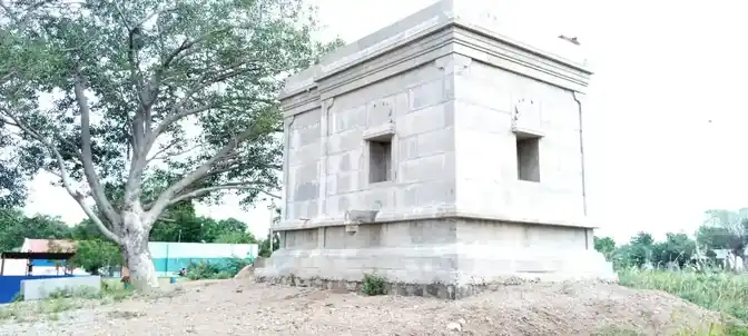 Arulmigu Madhavaperumal Temple, Kumarakudi - 621005 அருள்மிகு மாதவப்பெருமாள் திருக்கோயில், Kumarakudi - 621005, Thiruchirappalli - Ancient Temple Architecture and History Image 3