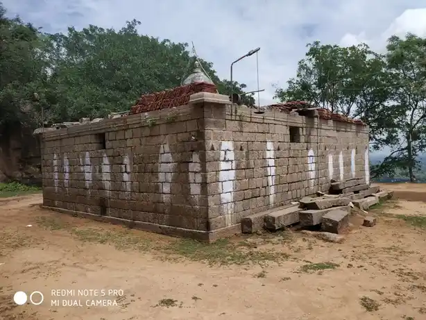 Arulmigu Madheshwara Swamy Temple, Vathimaraththahalli - 636809 அருள்மிகு மாதேஸ்வரசுவாமி திருக்கோயில், வாத்திமரத்தஹள்ளி - 636809, Dharmapuri - Ancient Temple Architecture and History Image 4
