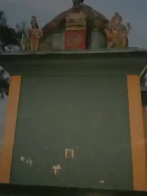 Arulmigu Madhukaraipatti Bagavathiamman Temple, Madhukaraipatti - 624620 அருள்மிகு மதுக்கரைப்பட்டி பகவதியம்மன் திருக்கோயில், Madhukaraipatti - 624620, Dindigul - Ancient Temple Architecture and History Image 3