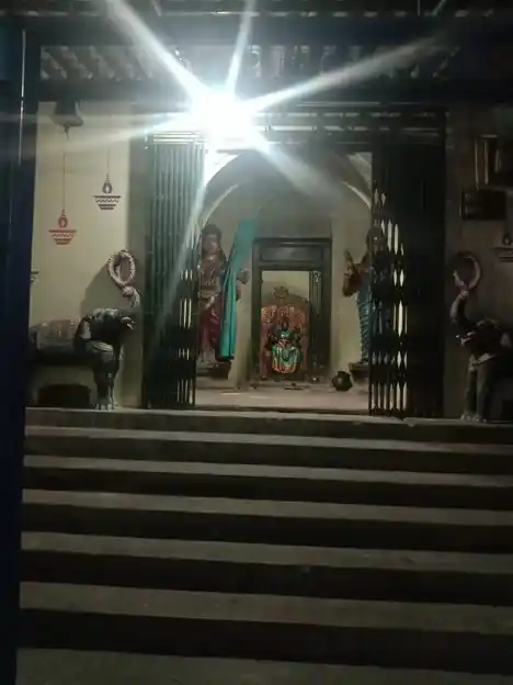 Arulmigu Madhukaraipatti Bagavathiamman Temple, Madhukaraipatti - 624620 அருள்மிகு மதுக்கரைப்பட்டி பகவதியம்மன் திருக்கோயில், Madhukaraipatti - 624620, Dindigul - Ancient Temple Architecture and History Image 5