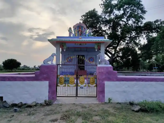 Arulmigu Madhuraiveeran Temple, Thenur - 621114 அருள்மிகு மதுரைவீரன் திருக்கோயில், Thenur - 621114, Perambalur - Ancient Temple Architecture and History Image 2