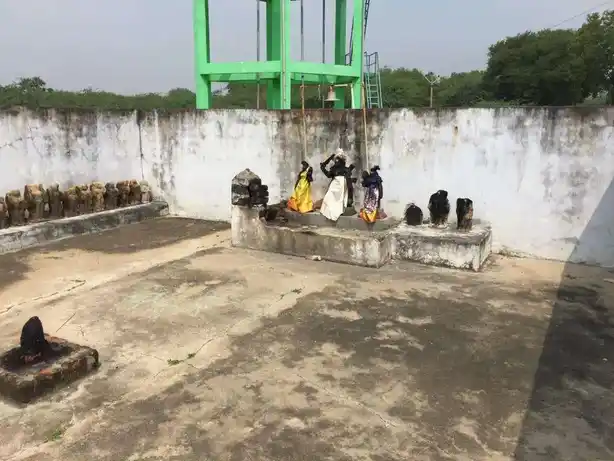 Arulmigu Madhuraiveeraswamy Temple, Vandhalaikoodalur - 621709 Arulmigu Madhuraiveeraswamy Temple, Vandhalaikoodalur - 621709, Thiruchirappalli - Ancient Temple Architecture and History Image 5