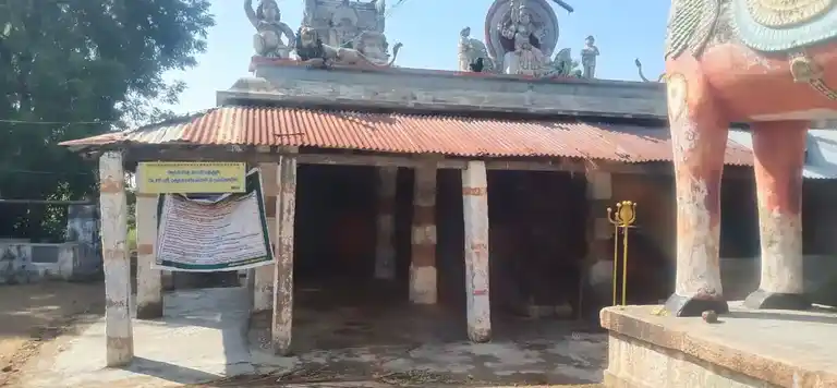 Arulmigu Madhurakaliyamman Temple, Kattuputhur - 621207 அருள்மிகு பிடாரி மதுரகாளியம்மன் திருக்கோயில், காட்டுப்புத்தூர் - 621207, Thiruchirappalli - Ancient Temple Architecture and History Image 2