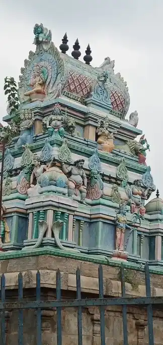 Arulmigu Madhurakaliyamman Temple, Thiruverumbur - 620013 அருள்மிகு மதுரகாளியம்மன் திருக்கோவில், கூத்தைப்பார், கூத்தைப்பார் - 620013, Thiruchirappalli - Ancient Temple Architecture and History Image 4