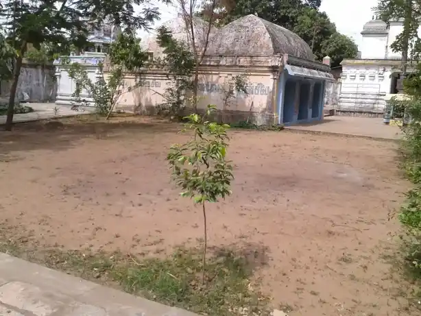 Arulmigu Madhuvaneshwarar Temple, Nannilam - 610105 அருள்மிகு மதுவனேஸ்வரர் திருக்கோயில், நன்னிலம் - 610105, Thiruvarur - Ancient Temple Architecture and History Image 3
