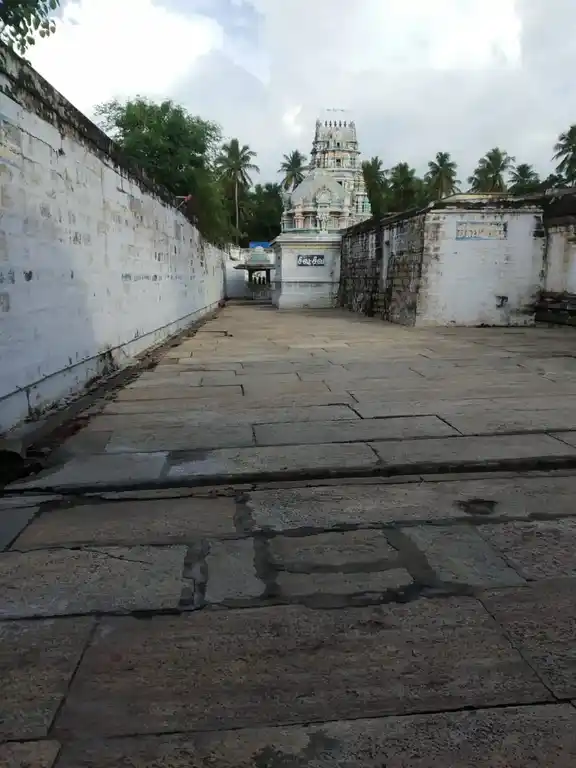 Arulmigu Madhyarjuneshwarar Temple, Pettavaithalai - 639112 அருள்மிகு மத்யார்ஜுனேஸ்வரர் திருக்கோயில், Pettavaithalai - 639112, Thiruchirappalli - Ancient Temple Architecture and History Image 6