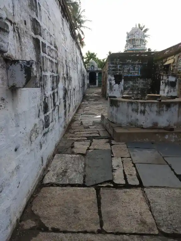 Arulmigu Madhyarjuneshwarar Temple, Pettavaithalai - 639112 அருள்மிகு மத்யார்ஜுனேஸ்வரர் திருக்கோயில், Pettavaithalai - 639112, Thiruchirappalli - Ancient Temple Architecture and History Image 8