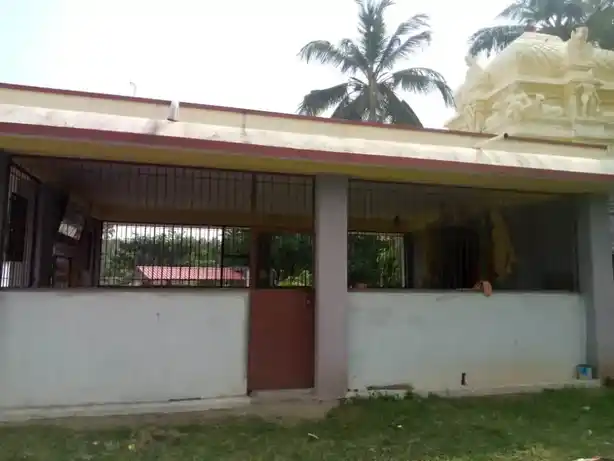 Arulmigu Maduariveeran Temple, Naickenpalayam - 642004 மதுரைவீரன் திருக்கோயில், நாய்க்கன்பாளையம் - 642004, Coimbatore - Ancient Temple Architecture and History Image 4