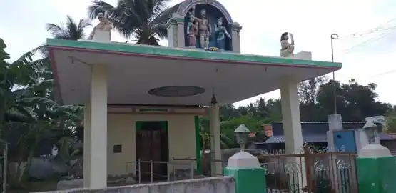 Arulmigu Madurai Veeran Temple, Chinnaveeranpatti - 642126 அருள்மிகு மதுரைவீரன் திருக்கோயில், Chinnaveeranpatti - 642126, Tiruppur - Ancient Temple Architecture and History Image 3