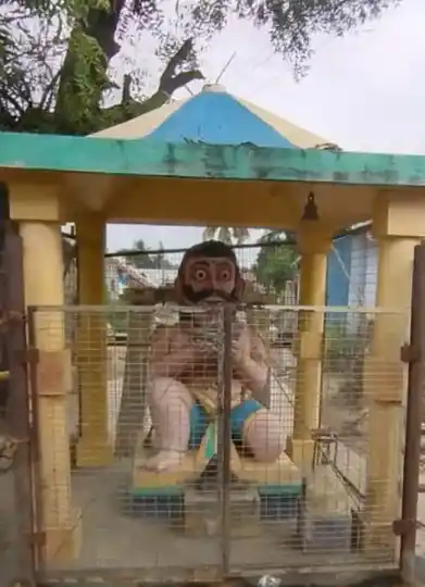 Arulmigu Madurai Veeran Temple, Ganapathipalayam - 642126