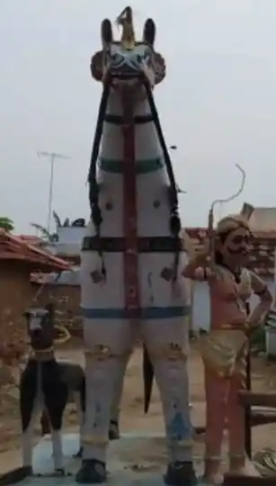 Arulmigu Madurai Veeran Temple, Ganapathipalayam - 642126 அருள்மிகு மதுரைவீரன் திருக்கோயில், Ganapathipalayam - 642126, Tiruppur - Ancient Temple Architecture and History Image 2