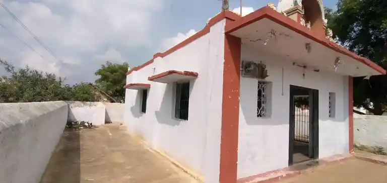 Arulmigu Madurai Veeran Temple, Kannamanaickenur - 642154