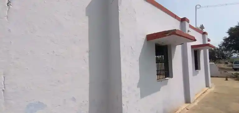 Arulmigu Madurai Veeran Temple, Kannamanaickenur - 642154 அருள்மிகு மதுரைவீரன் திருக்கோயில், Kannamanaickenur - 642154, Tiruppur - Ancient Temple Architecture and History Image 2