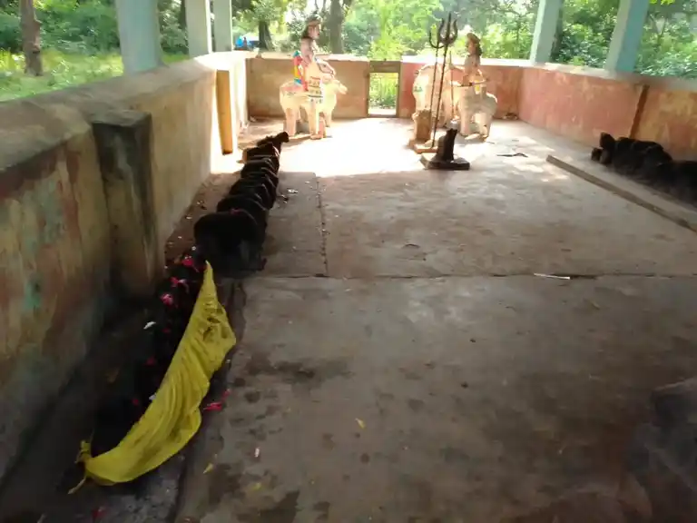 Arulmigu Madurai Veeran Temple, L.N.Puram, Panruti - 607106