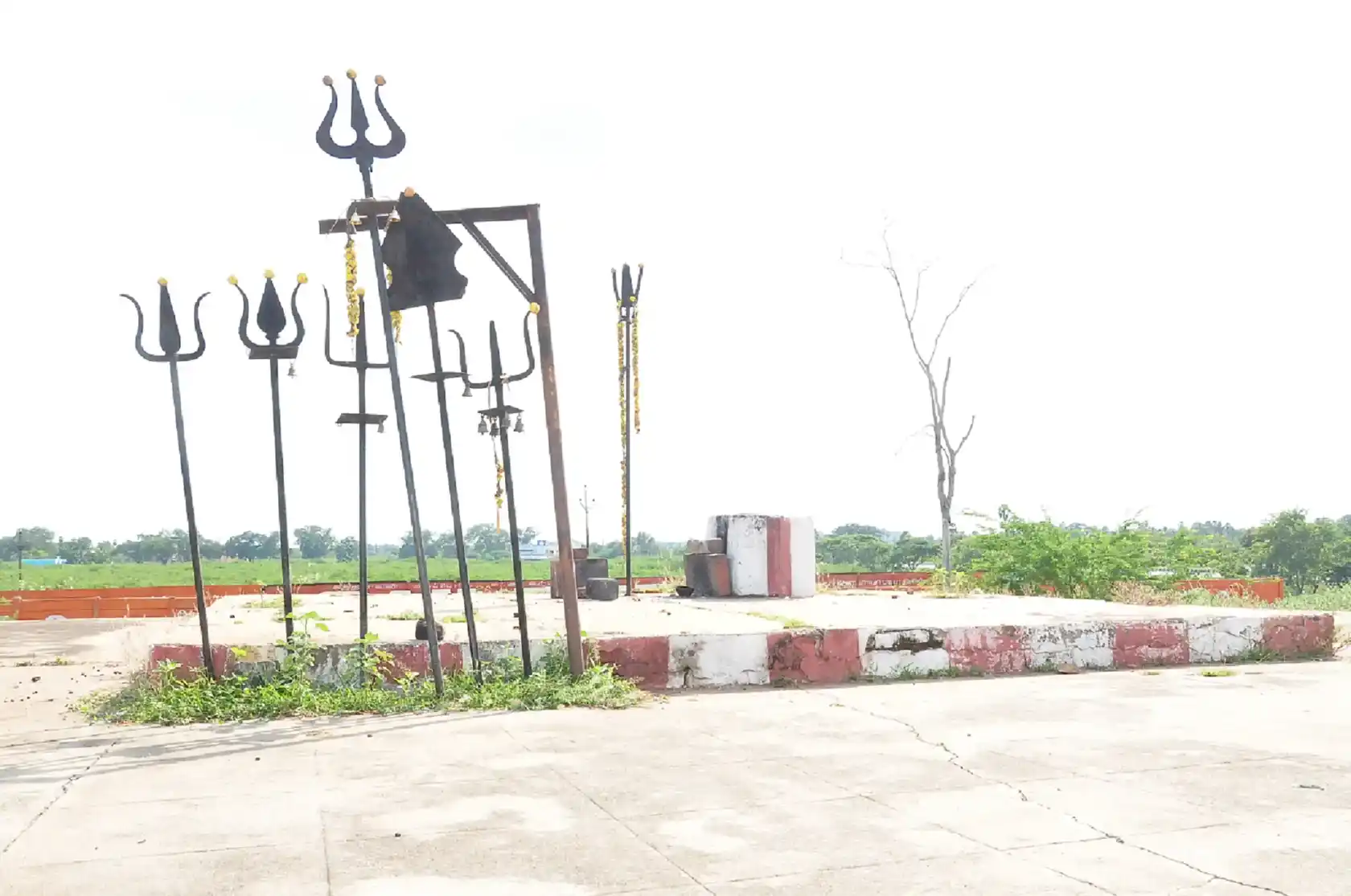 Arulmigu Madurai Veeran Temple, Near By Srm Collage, Nadu Irungalur - 621105 Arulmigu Madurai Veeran Temple, Near By Srm Collage, Irungalur - 621105, Thiruchirappalli - Ancient Temple Architecture and History Image 2