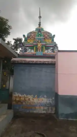 Arulmigu Madurai Veeran Temple, Perumalputhur - 642204 அருள்மிகு மதுரைவீரன் திருக்கோயில், Perumalputhur - 642204, Tiruppur - Ancient Temple Architecture and History Image 4
