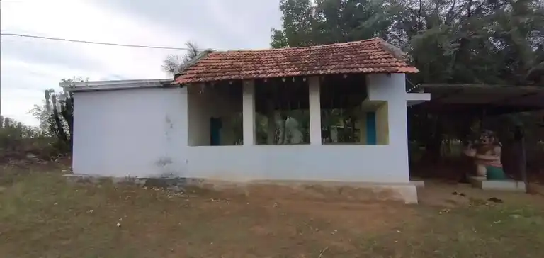 Arulmigu Madurai Veeran Temple, Pungamuthur - 642207 அருள்மிகு மதுரைவீரன் திருக்கோயில், Pungamuthur - 642207, Tiruppur - Ancient Temple Architecture and History Image 2