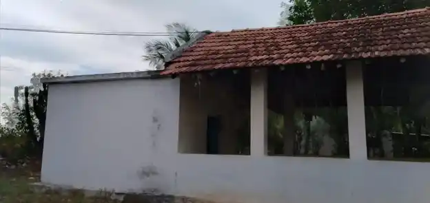 Arulmigu Madurai Veeran Temple, Pungamuthur - 642207 அருள்மிகு மதுரைவீரன் திருக்கோயில், Pungamuthur - 642207, Tiruppur - Ancient Temple Architecture and History Image 3