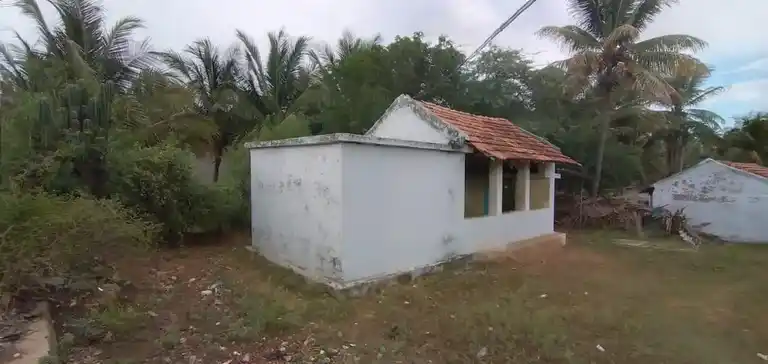 Arulmigu Madurai Veeran Temple, Pungamuthur - 642207 அருள்மிகு மதுரைவீரன் திருக்கோயில், Pungamuthur - 642207, Tiruppur - Ancient Temple Architecture and History Image 4