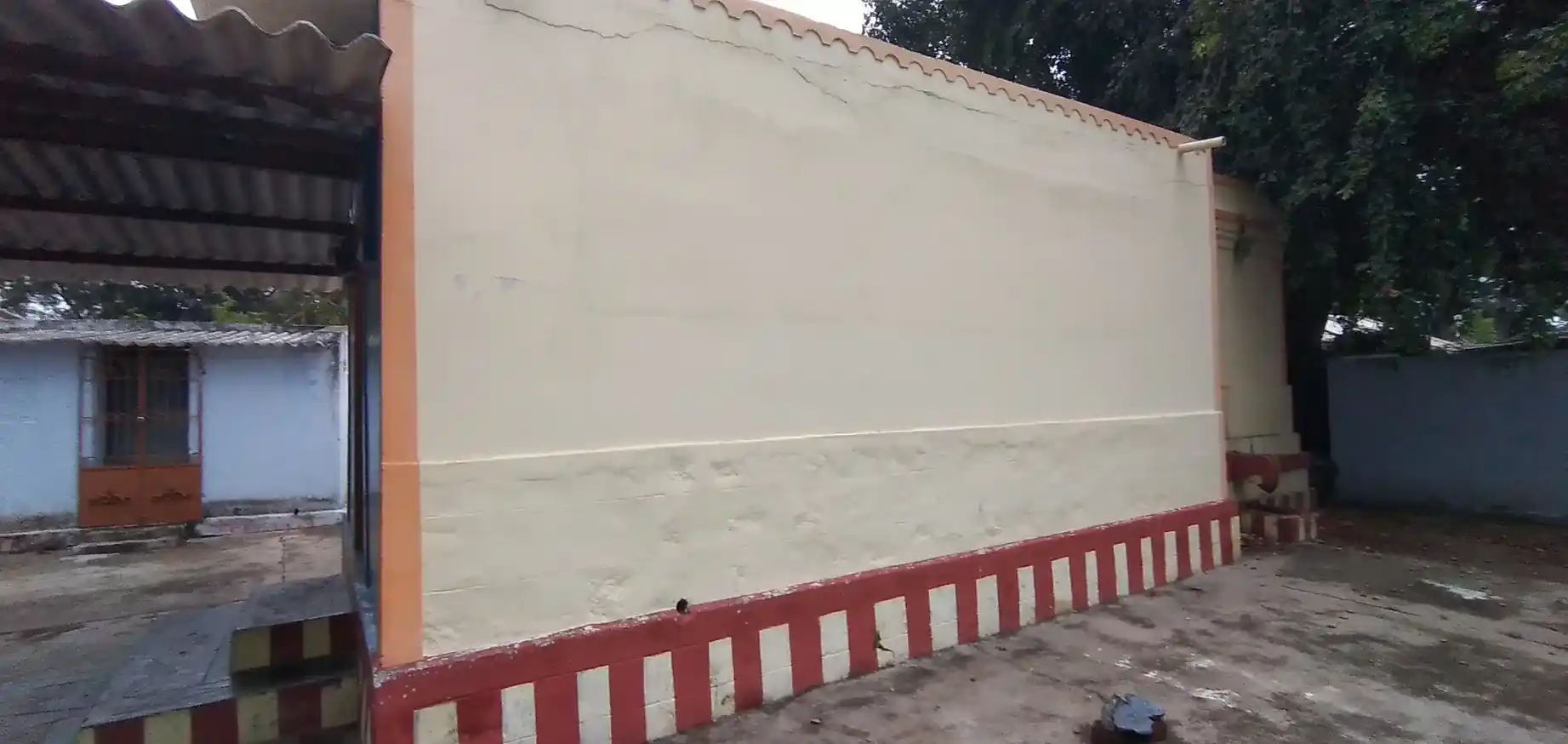 Arulmigu Madurai Veeran Temple, Theepalapatty - 642132 அருள்மிகு மதுரைவீரன் திருக்கோயில், Theepalapatty - 642132, Tiruppur - Ancient Temple Architecture and History Image 3