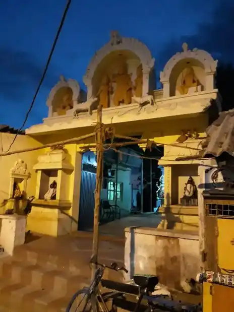 Arulmigu Madurai Veeran Temple, Ukkadam, Coimbatore - 641001 அருள்மிகு மதுரைவீரன் திருக்கோயில், Ukkadam, Coimbatore - 641001, Coimbatore - Ancient Temple Architecture and History Image 4